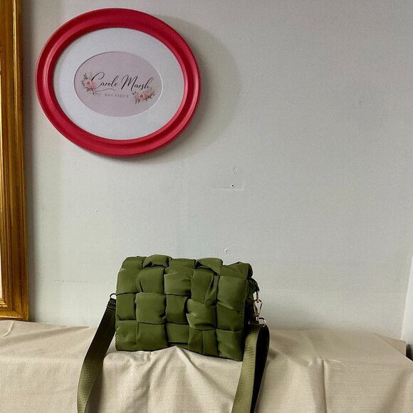 Urban Fit Army Green Padded Cassette Bag | Crossbody | - Picture 4 of 4